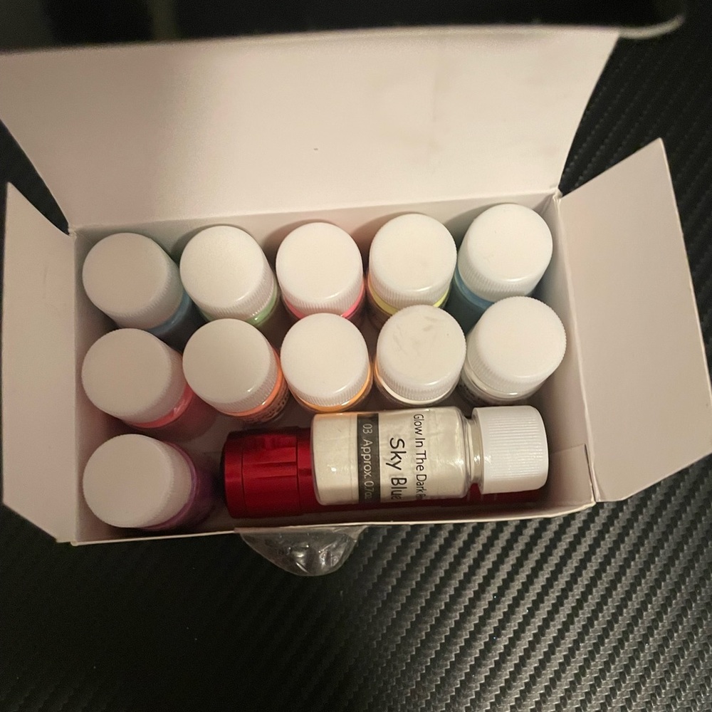 Seisso glow in the dark power pigment